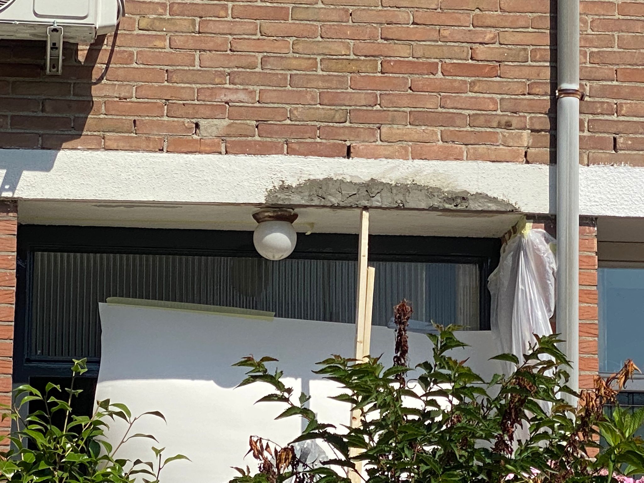 778b0e26-d9b7-4f84-a443-d21d883fd8fd Reparatie betonrot